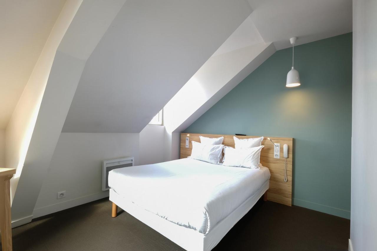 Hotel Et Apparts Marin ลาวาล ภายนอก รูปภาพ