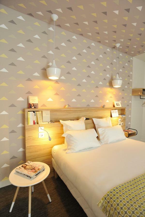 Hotel Et Apparts Marin ลาวาล ภายนอก รูปภาพ